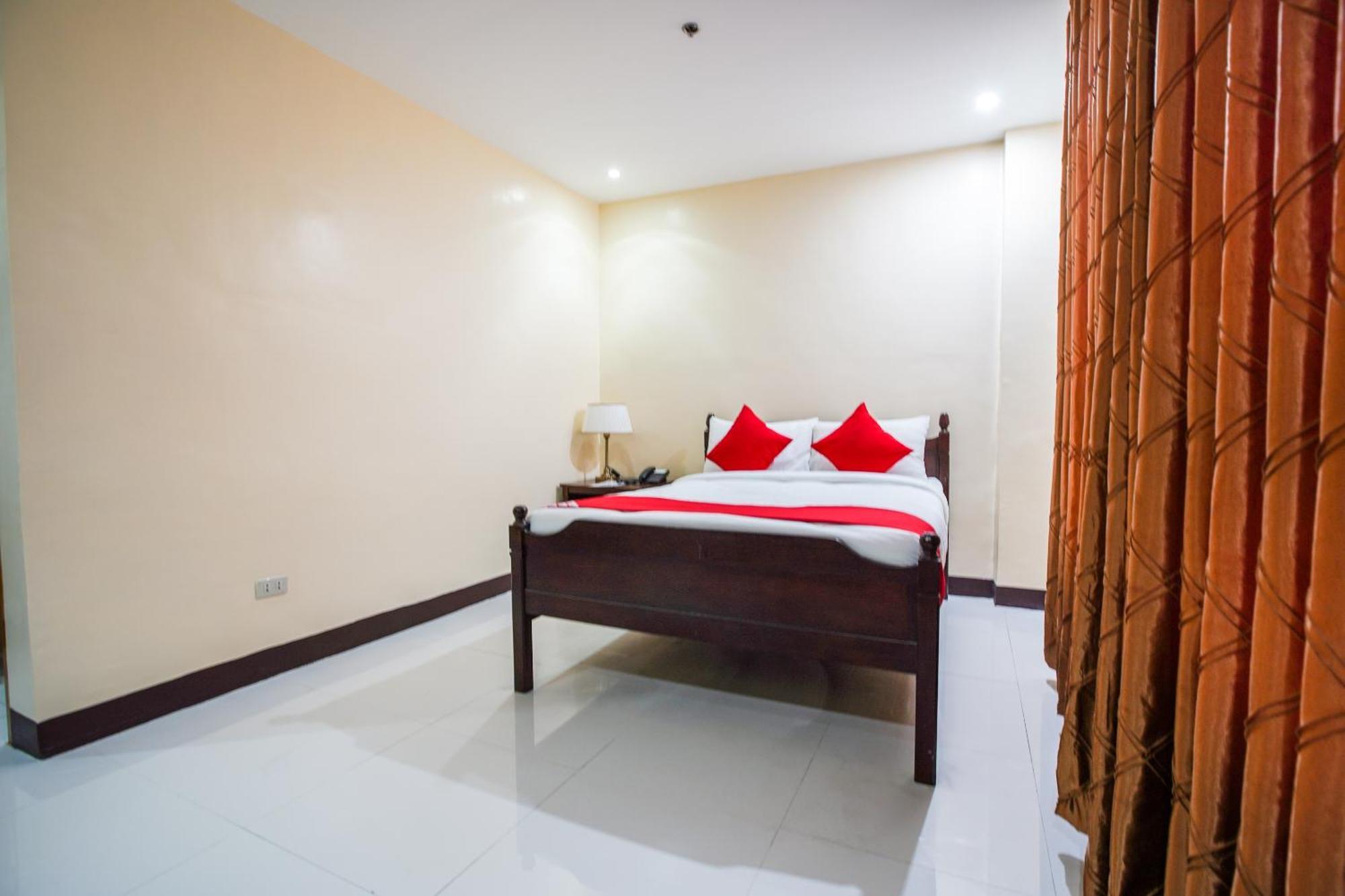 Pototan Oyo 236 Hotel Edmundo מראה חיצוני תמונה
