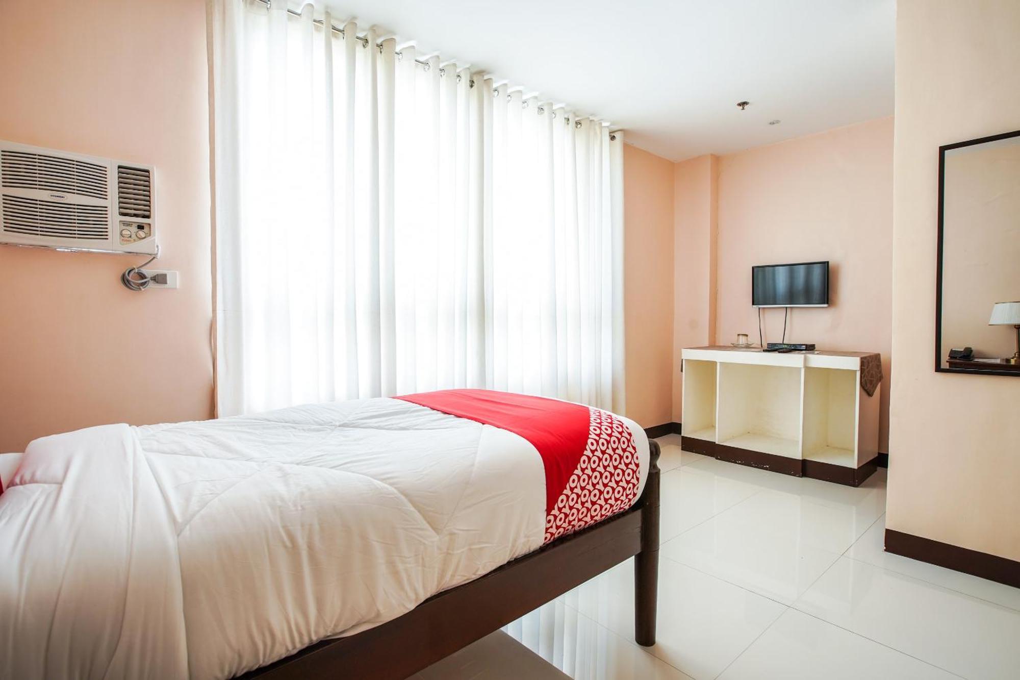 Pototan Oyo 236 Hotel Edmundo מראה חיצוני תמונה