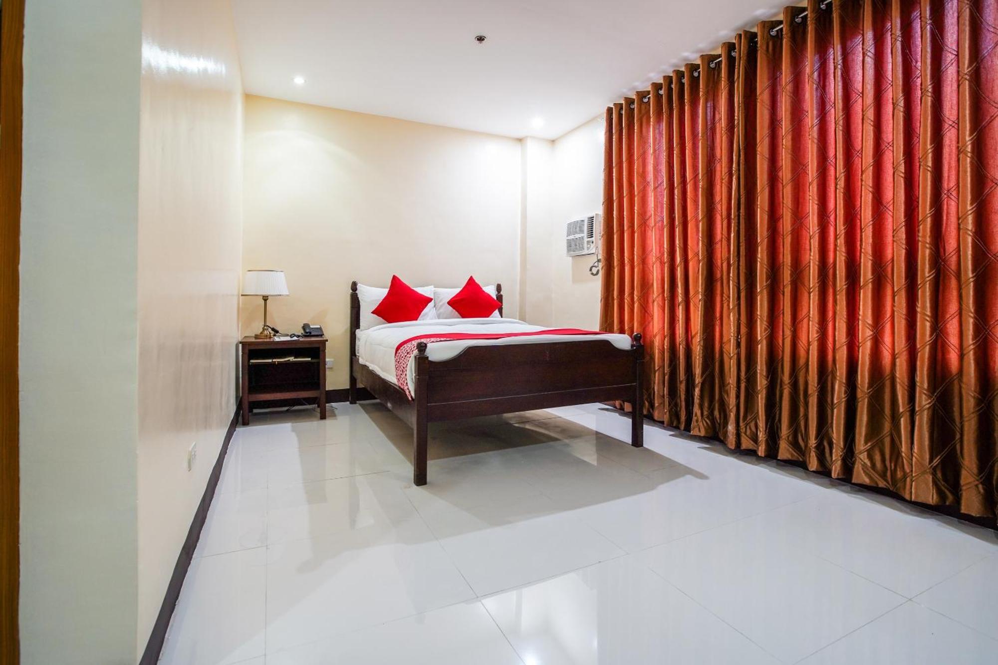 Pototan Oyo 236 Hotel Edmundo מראה חיצוני תמונה