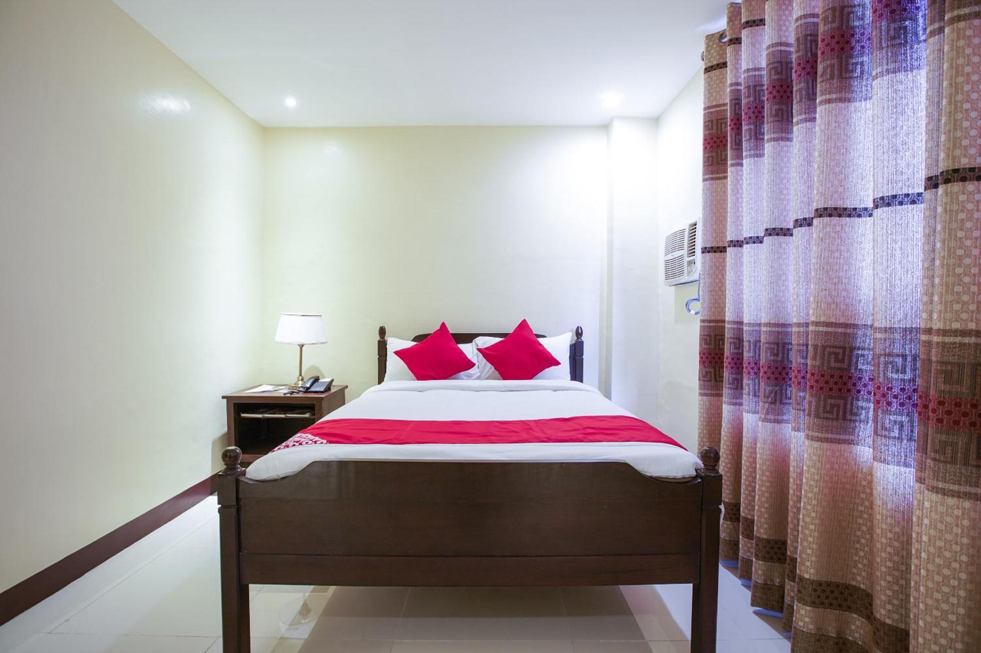 Pototan Oyo 236 Hotel Edmundo מראה חיצוני תמונה